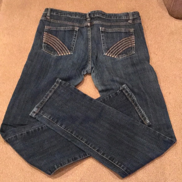 💕 2 for $15 Jeans 💕 - Picture 2 of 5